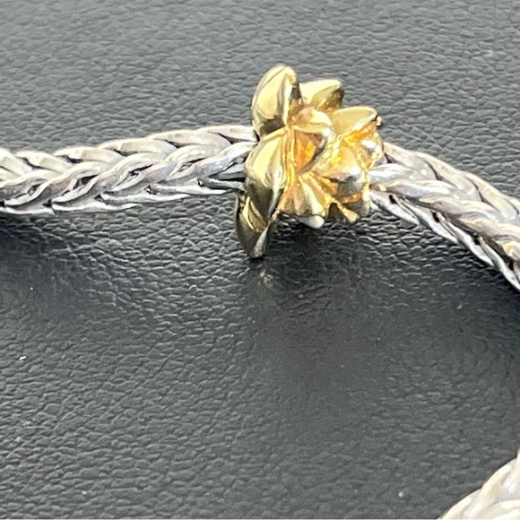 Trollbeads Retired Lotus, Gold Bead- 21135 - Picture 3 of 8